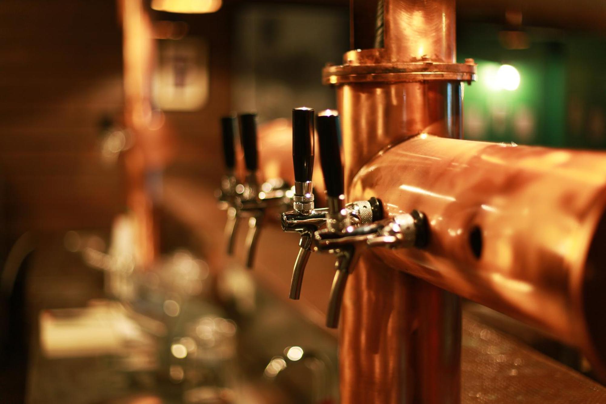 The Corinthians Resort And Club Púna Exteriér fotografie Beer taps